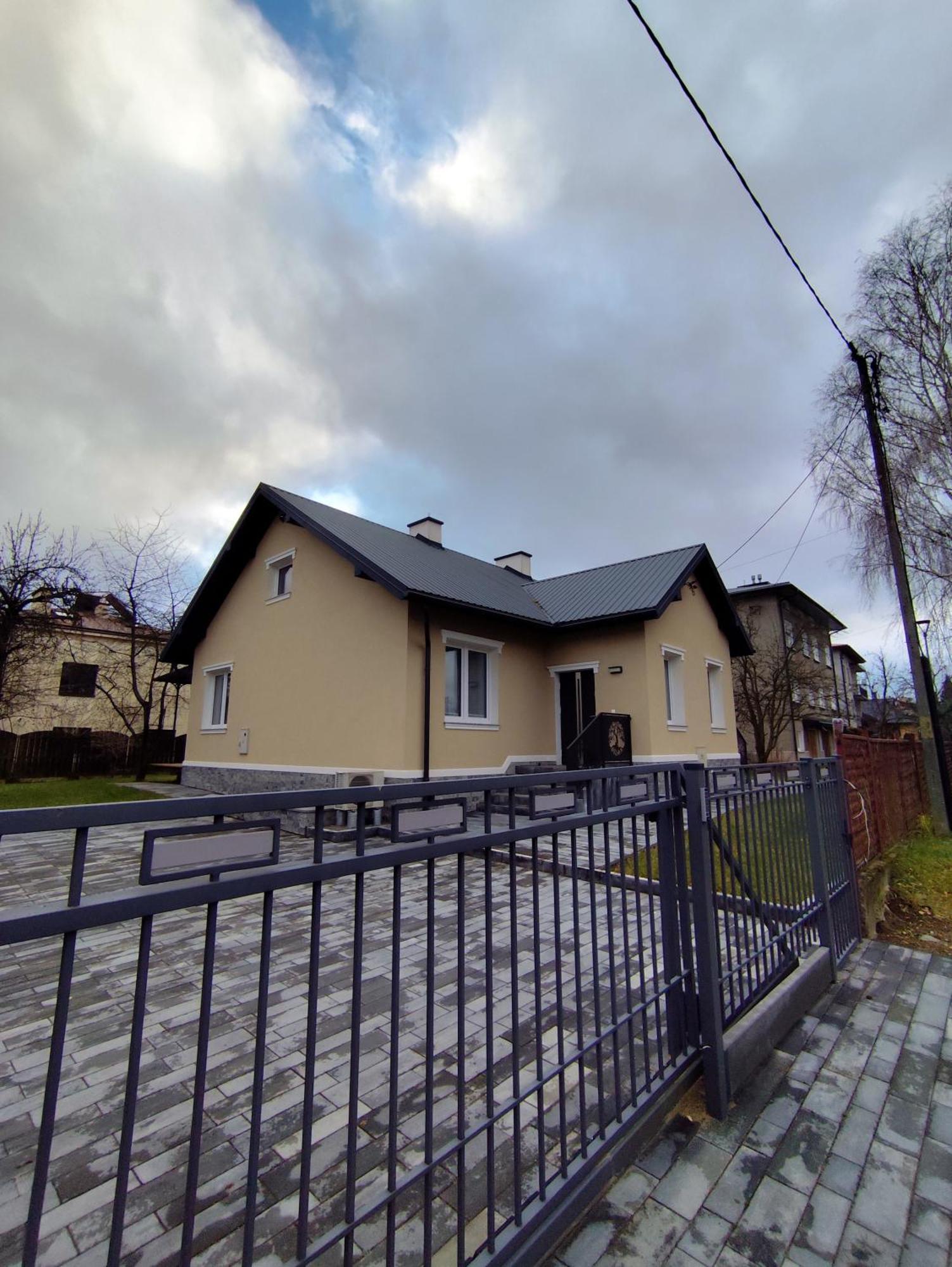 Berryblossom Estate Krosno Exterior foto
